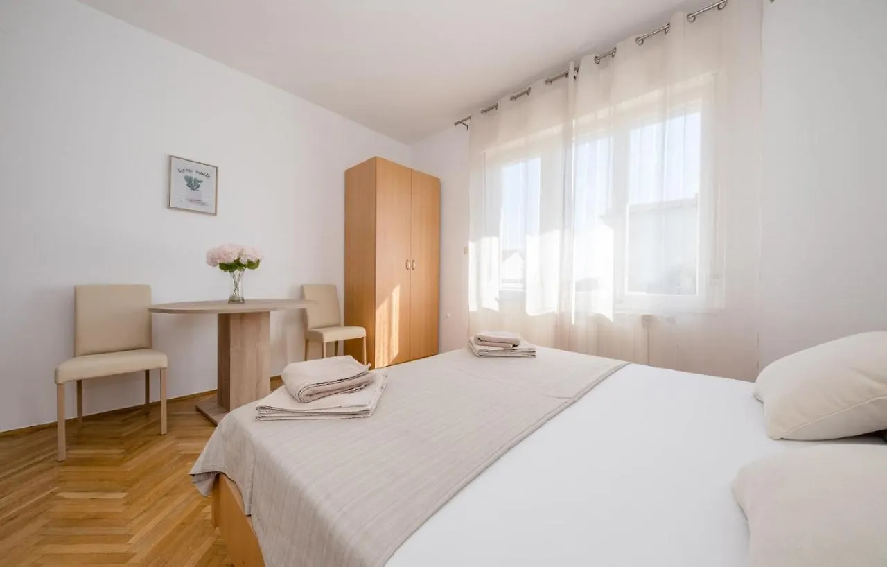 Apartments Ljubica Banjol Rab Town Chorvatsko