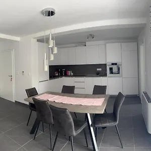  Apartman Lana