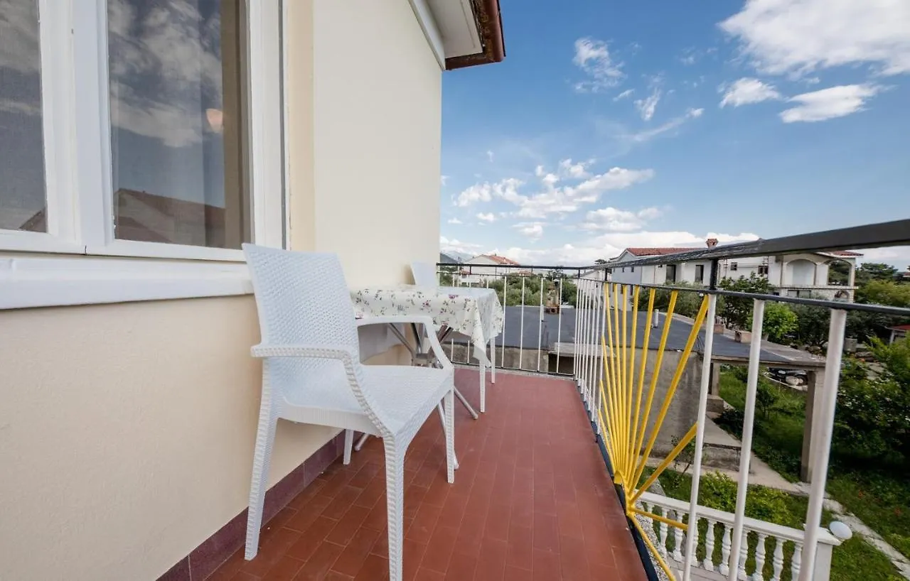 Apartments Ljubica Banjol Rab Town Croatia