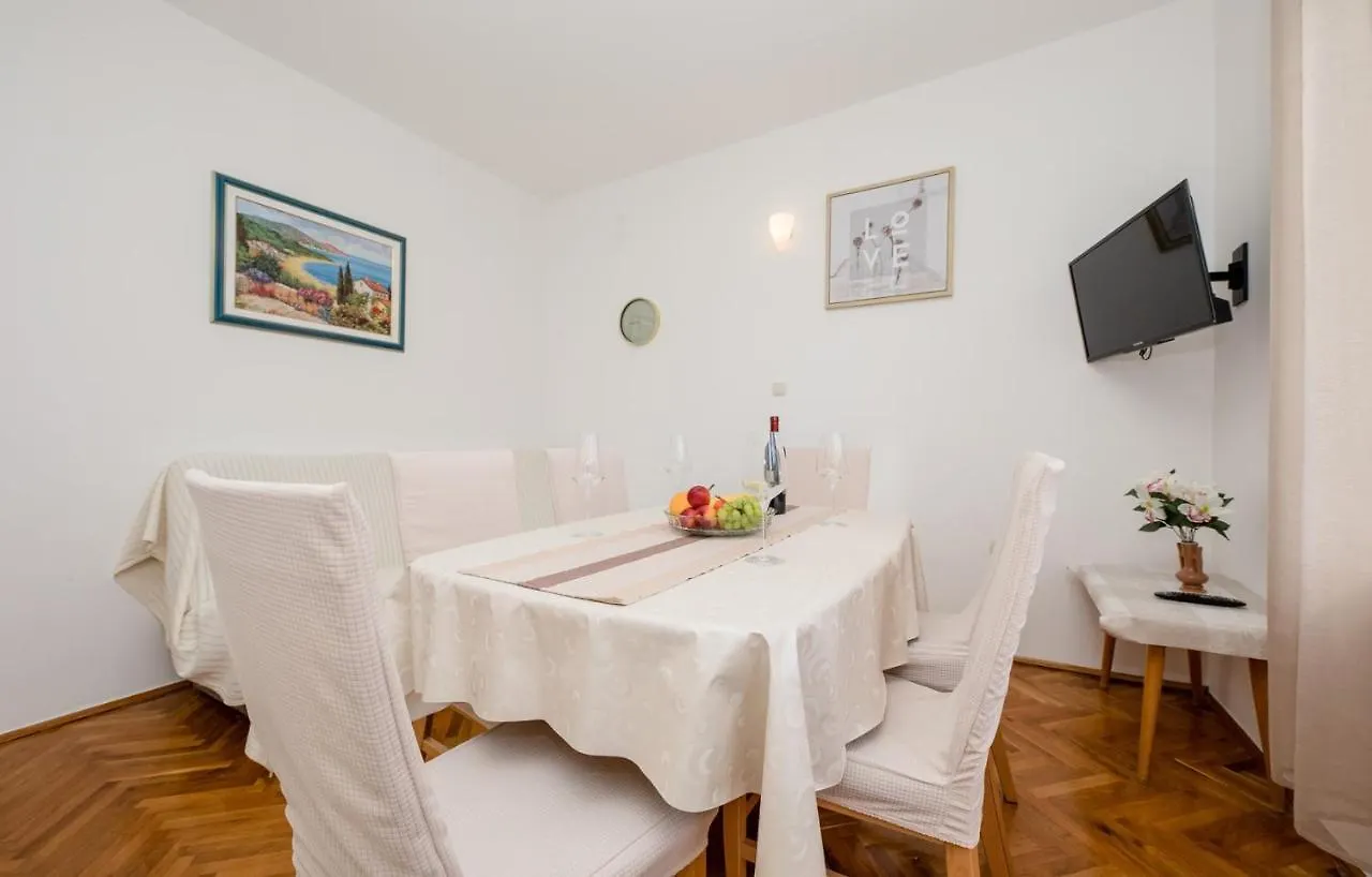 Apartments Ljubica Banjol Rab Town